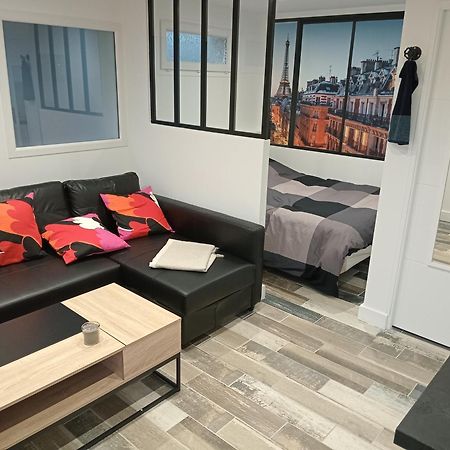 Studio Neuf Joliment Decore A 5 Min De L'Aeroport 아티스 몽스 외부 사진